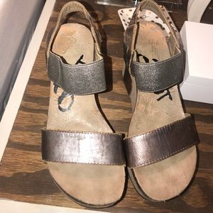 Women’s OTBT Pewter wedge